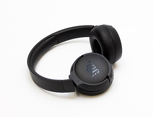 JBL Tune 660 (2 фото из 2)