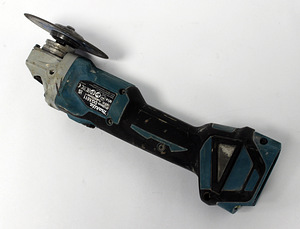 Makita DGA511 (3 foto / 3)