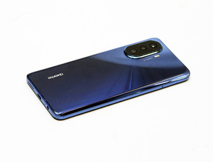 Huawei Nova Y70 128GB (3 foto / 3)