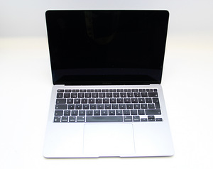 Apple MacBook Air 2020 M1 (2 foto / 2)