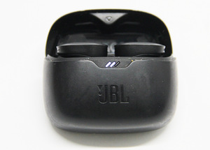 JBL Tune Buds (2 фото из 2)