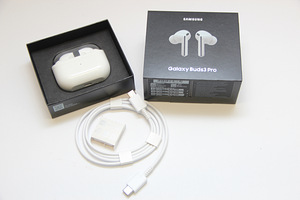 Samsung Galaxy Buds 3 Pro (2 foto / 2)