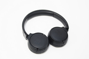 JBL Tune 660NC (2 фото из 2)