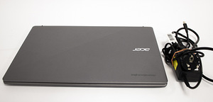 Asus chromebook plus 515 (3 foto / 3)