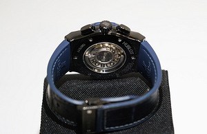 Hublot Classic Fusion Ceramic Blue Chronograph (4 фото из 5)
