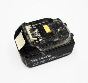 Makita 6.0Ah 18V (2 foto / 2)