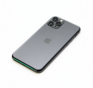 Apple iPhone 11 Pro  256GB (2 foto / 3)