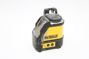 Dewalt DW088 (2 foto / 2)