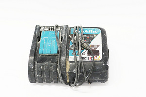 Зарядное устройство Makita DC18RC быстрая зарядка 7.2V-18V (2 фото из 2)