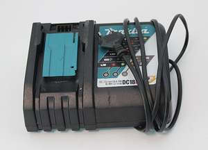 Зарядное устройство Makita DC18RC 7.2-18V 9A (2 фото из 2)