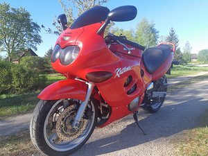 M: SUZUKI GSX 600F (2 foto / 4)