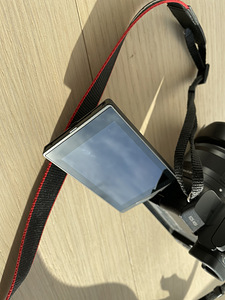 Canon M50 + Canon EF 50mm f/1.4 (2 foto / 4)
