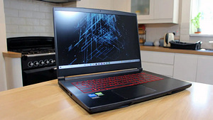 MSI GF63 Thin 10UC (i7-10750H, 32 GB RAM, RTX 3050, 144hz) (1 foto / 2)