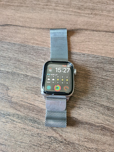 Apple Watch 6 GPS+сотовая связь 40 мм нержавеющая сталь сере (1 фото из 2)