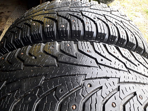 Зимние шины 205/75/R16C Nokian C (4 фото из 8)
