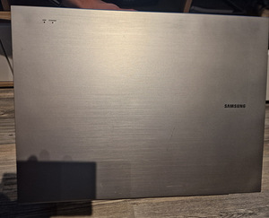 Samsung Soundbar HW-K551 ,340W ,Bluetooth ,hdmi ,optical (2 foto / 2)