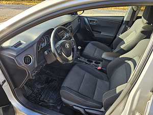 Toyota Auris 1.6 97kW (2014) (7 foto / 15)