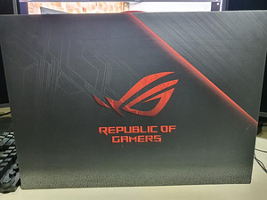 Asus ROG Strix SCAR II GL704 (17.3 inch 144hz; i7; rtx2070; (2 foto / 2)