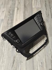 Toyota Avensis 2015-2018 autoraadio / head unit (1 foto / 3)