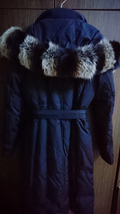Зимняя куртка чёрная с натуральным-шикарным мехом