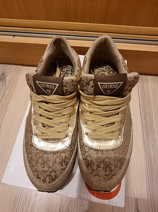 GUESS Vabaajajalatsid, s:36 (4 foto / 8)