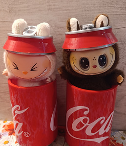 Мягкая игрушка Labubu Coca-cola (2 фото из 2)