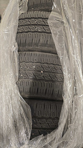 Продаются летние шины, 215/65R16 (2 фото из 5)