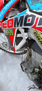 HONDA CRF 450R (6 foto / 6)