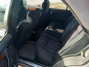 Мерседес Бенс 300d (6 фото из 8)