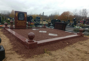 Monumentide ja piirdeaedade tootmine ja paigaldus (6 foto / 9)