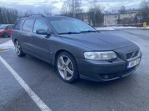 Volvo V70R 2.5T 220kw (1 foto / 10)