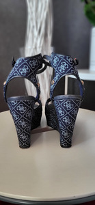 Guess р.36 (3 фото из 5)