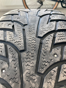 Hankook iPike RS naastrehvid 195/65 R15 (4 foto / 9)