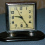 Советские механические часы-будильник (фото #1)