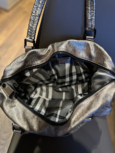 Сумка Burberry (2 фото из 3)