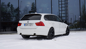 БМВ 335D ЛКИ 2009 210kw (2 фото из 8)