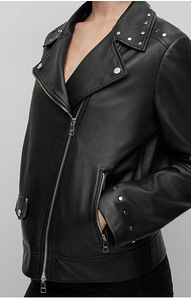 Новая кожаная куртка Boss 34 размера.