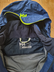 Дождевик Helly Hansen, размер 152 (3 фото из 3)