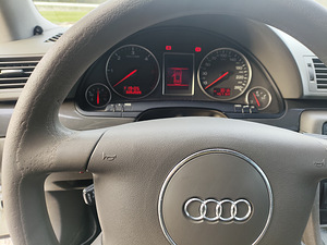 Müün Audi A4 Avant 1.9 TDI 2002a. 96 kw 5k-manual . (3 foto / 8)