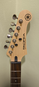 YAMAHA PACIFICA 311H BLACK (3 foto / 3)
