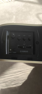Yamaha APX600 (4 foto / 7)