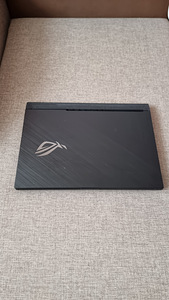 Asus Rog Strix G712LW Täiskomplekt! (6 foto / 10)