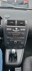 Ford Mondeo 2005 (10 foto / 14)