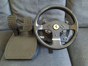 Руль Thrustmaster T150 Ferrari Edition (1 фото из 4)