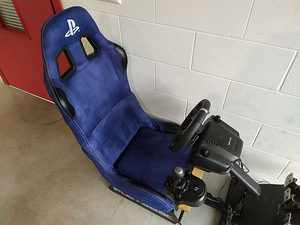 Playseat Alcantara rallitool + Logitech G920 rool (4 foto / 7)