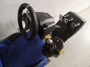 Playseat Alcantara rallitool + Logitech G920 rool (6 foto / 7)