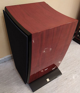 DALI HELICON S600 MK2 rosenut subwoofer (4 foto / 10)