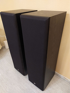 JBL E100 10" elementidega põrandakõlarid (3 foto / 4)