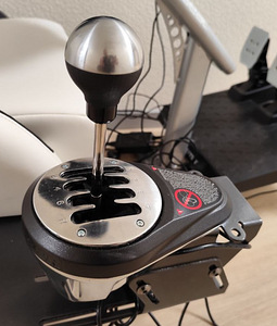 Рычаг переключения коробки передач Thrustmaster T8HA (3 фото из 3)
