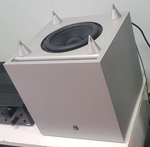 KEF PSW 1000.2 SUBWOOFER, INGLISMAA (3 foto / 5)